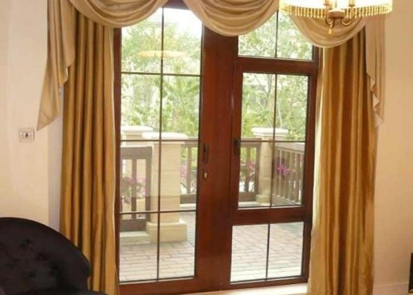 铝包木门窗案例